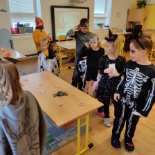 Oslava HALLOWEENU ZŠ společně s dětmi z MŠ