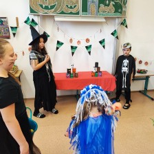 Oslava HALLOWEENU ZŠ společně s dětmi z MŠ