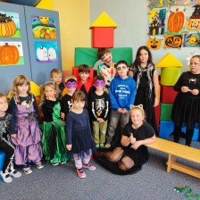 Oslava HALLOWEENU ZŠ společně s dětmi z MŠ