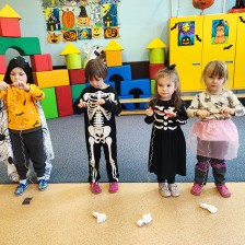 Oslava HALLOWEENU ZŠ společně s dětmi z MŠ